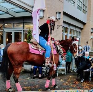 Meet your Posher, Julie